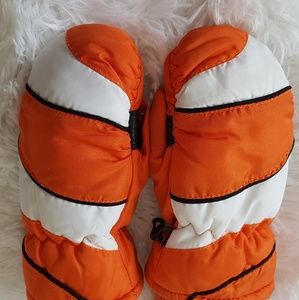 Orange Mittens